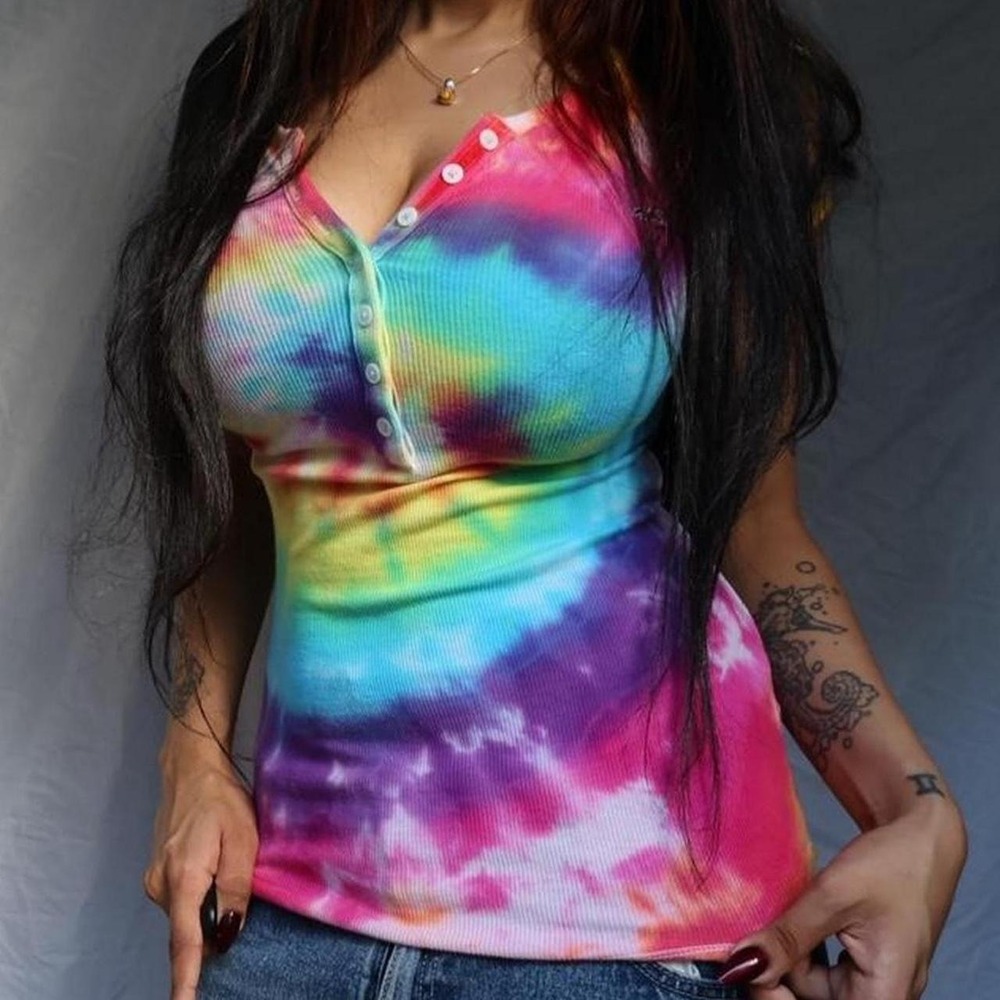 HOLLISTER Rainbow Swirl Tie-Dye Short Sleeve Henley Top